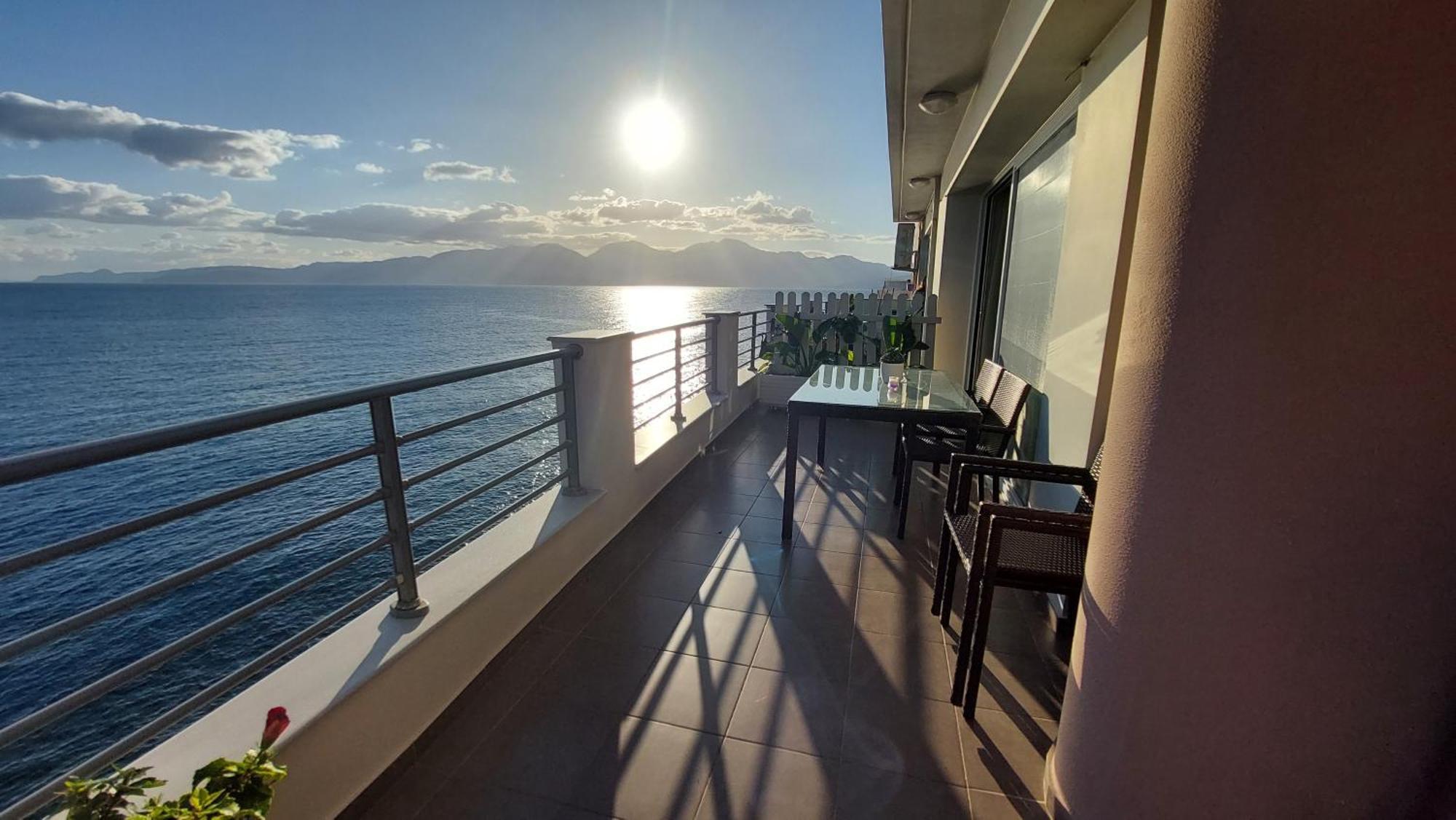 Apartment Sea Breeze *